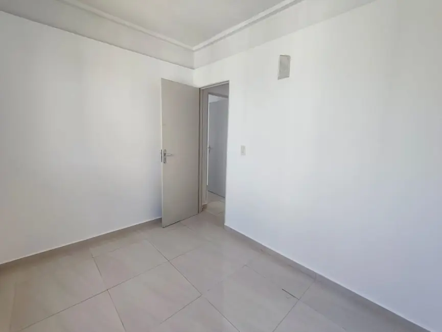 Foto 9 de Apartamento com 2 quartos para alugar, 65m2 em Jardim das Américas, Londrina - PR