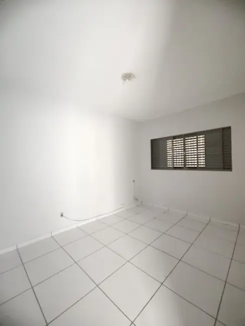 Foto 6 de Casa com 3 quartos à venda, 280m2 em Residencial Professora Marieta, Londrina - PR