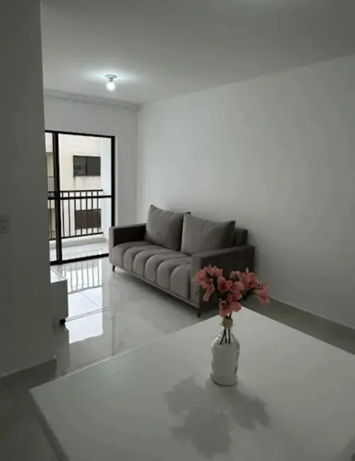 Foto 3 de Apartamento com 2 quartos para alugar, 52m2 em Alto da Colina, Londrina - PR