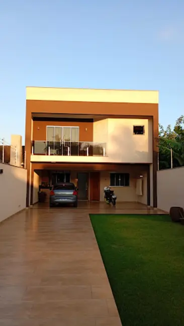Foto 2 de Casa com 3 quartos à venda, 225m2 em Colúmbia, Londrina - PR