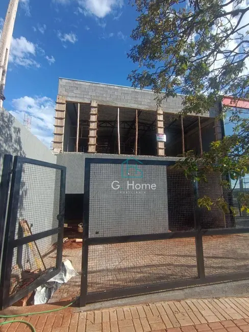 Foto 2 de Armazém / Galpão para alugar, 250m2 em Colúmbia, Londrina - PR
