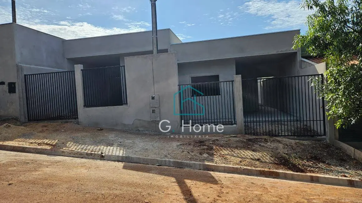 Foto 1 de Casa com 2 quartos à venda, 126m2 em Cambe - PR