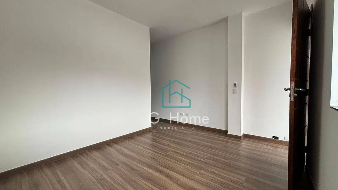 Foto 3 de Casa com 3 quartos à venda, 127m2 em Maria Lúcia, Londrina - PR