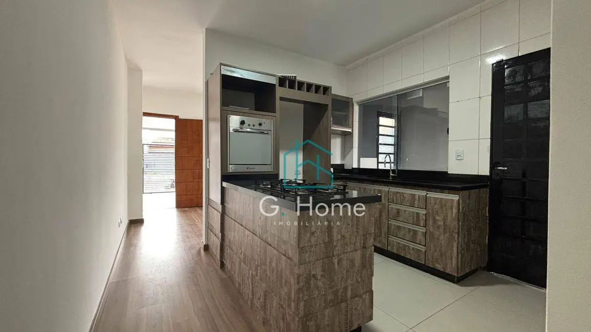 Foto 6 de Casa com 3 quartos à venda, 127m2 em Maria Lúcia, Londrina - PR