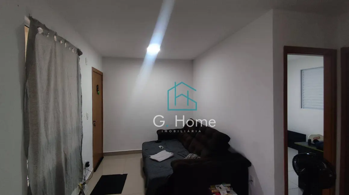 Foto 4 de Apartamento com 2 quartos à venda, 45m2 em Londrina - PR