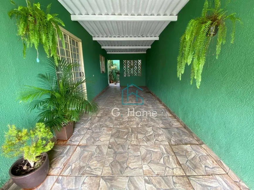 Foto 3 de Casa com 3 quartos à venda, 250m2 em Conjunto Semiramis Barros Braga, Londrina - PR