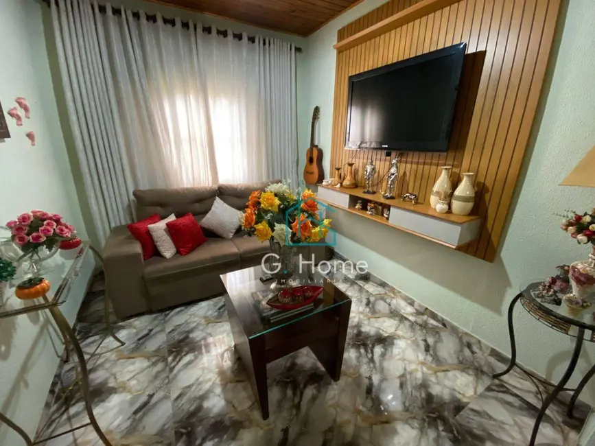 Foto 6 de Casa com 3 quartos à venda, 250m2 em Conjunto Semiramis Barros Braga, Londrina - PR