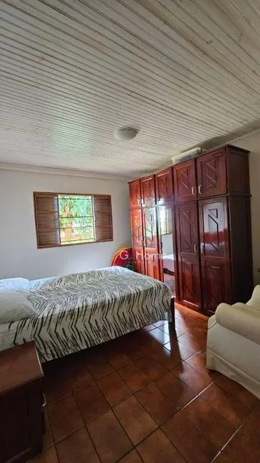 Foto 5 de Casa com 3 quartos à venda, 375m2 em Parigot de Souza 2, Londrina - PR