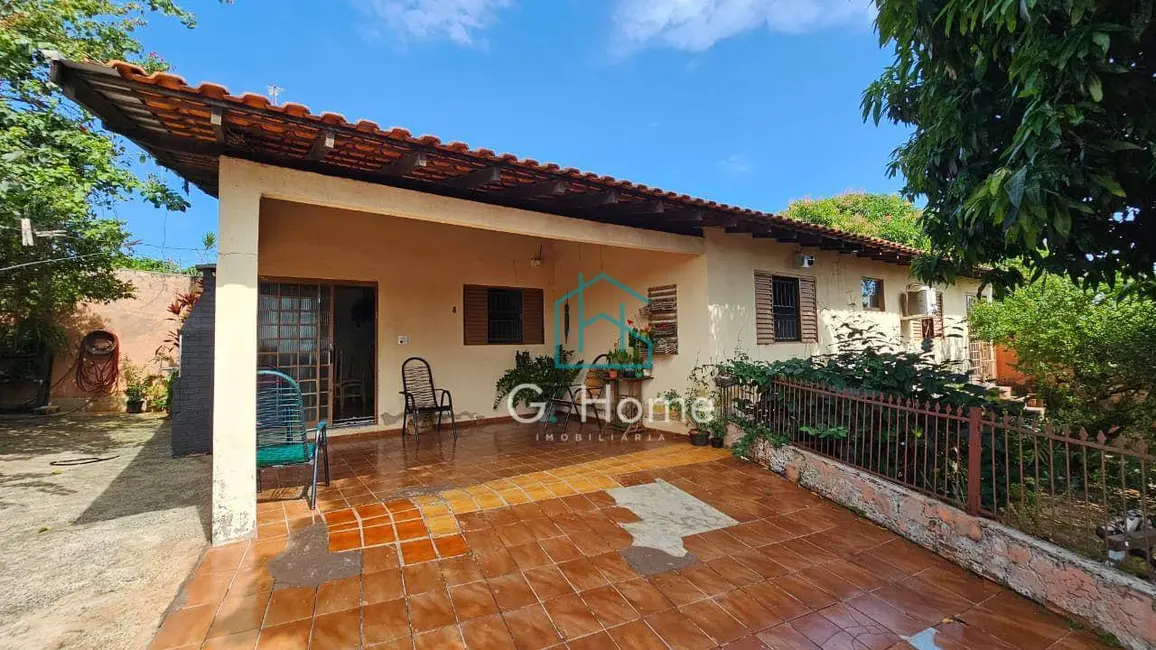 Foto 1 de Casa com 3 quartos à venda, 375m2 em Parigot de Souza 2, Londrina - PR