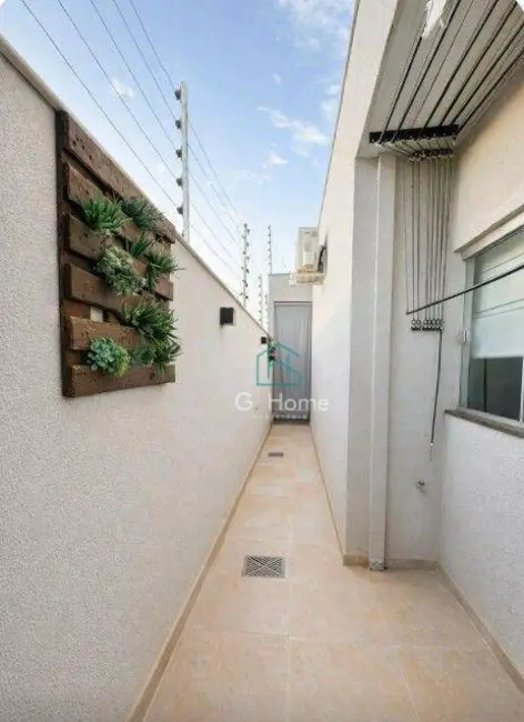 Casa com 3 quartos à venda, 110m2 em Jardim Montecatini, Londrina - PR - imagem 5 Foto 5 de Casa com 3 quartos à venda, 110m2 em Jardim Montecatini, Londrina - PR