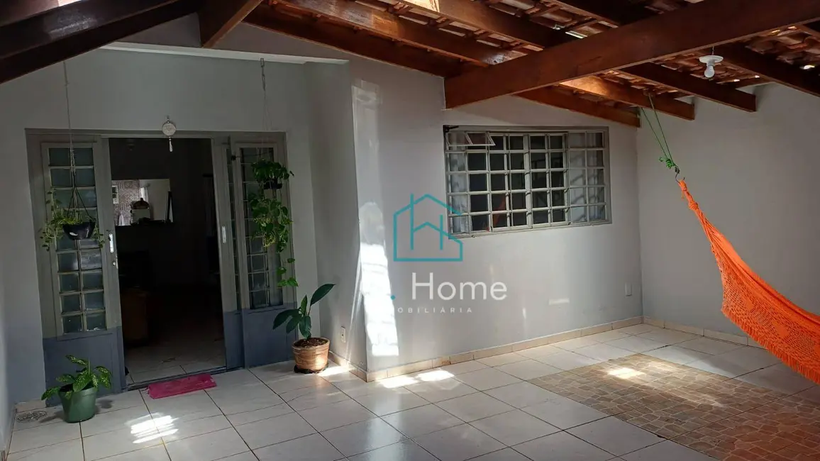 Foto 2 de Casa com 2 quartos à venda, 150m2 em Cambezinho, Londrina - PR