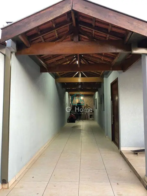 Foto 4 de Casa com 3 quartos à venda, 200m2 em Conjunto Habitacional Alexandre Urbanas, Londrina - PR