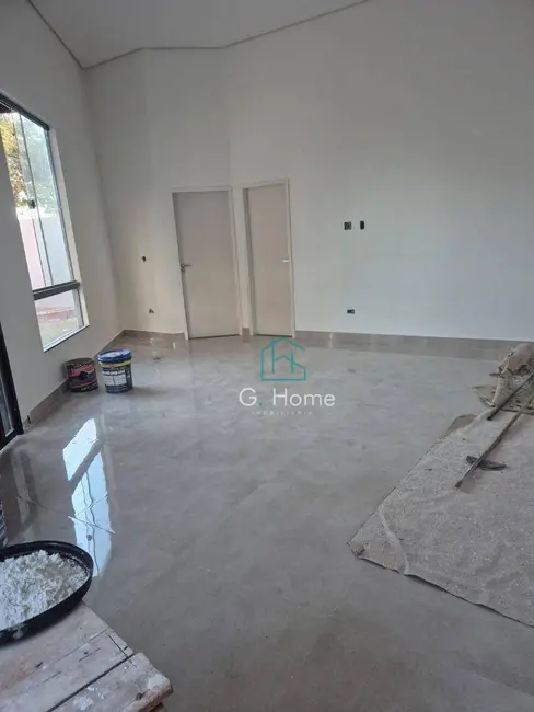 Casa com 2 quartos à venda, 148m2 em Londrina - PR - imagem 3 Foto 3 de Casa com 2 quartos à venda, 148m2 em Londrina - PR