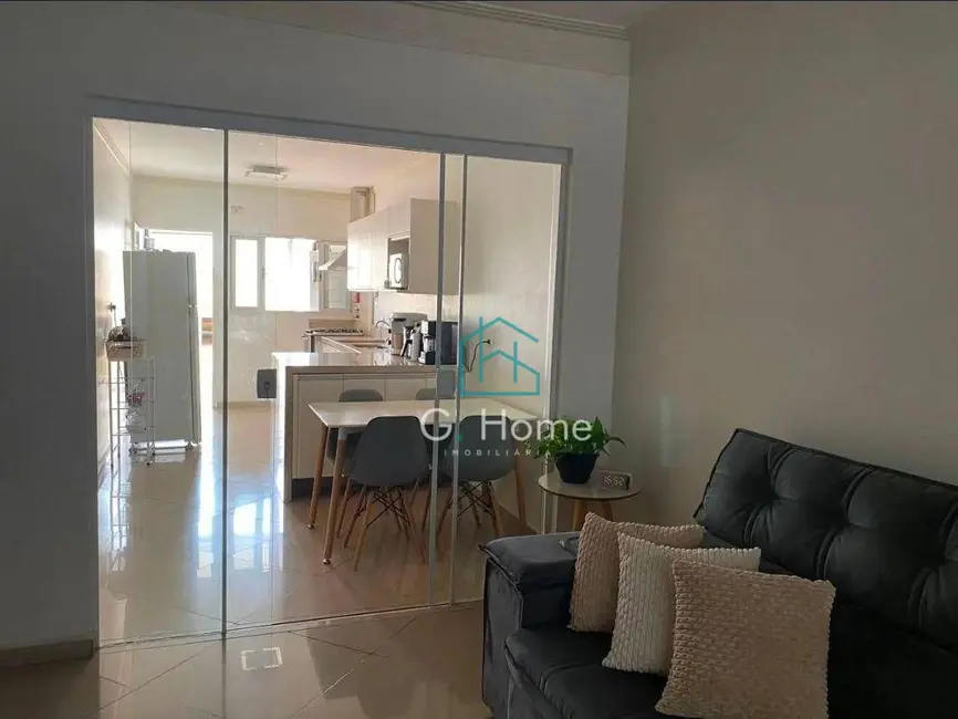Foto 4 de Casa com 4 quartos à venda, 250m2 em Novo Aeroporto, Londrina - PR