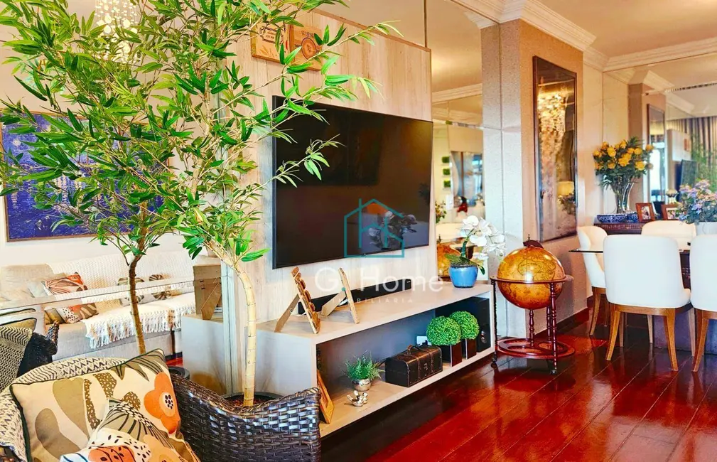Foto 4 de Apartamento com 3 quartos à venda, 217m2 em Centro, Londrina - PR