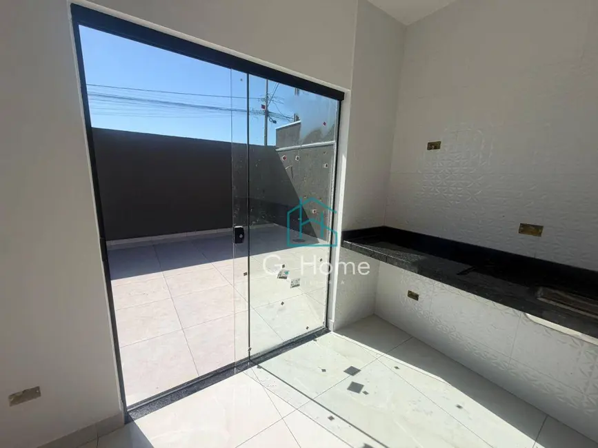 Casa com 3 quartos à venda, 189m2 em Conjunto Vivi Xavier, Londrina - PR - imagem 5 Foto 5 de Casa com 3 quartos à venda, 189m2 em Conjunto Vivi Xavier, Londrina - PR