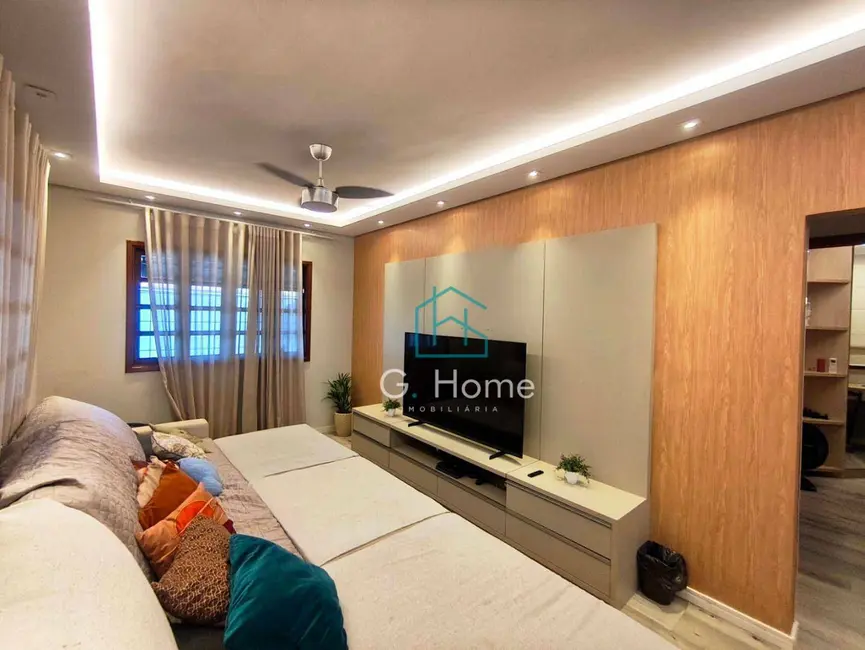 Foto 2 de Casa com 3 quartos à venda, 359m2 em Coliseu, Londrina - PR
