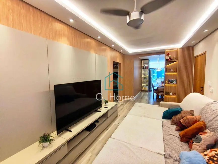 Foto 4 de Casa com 3 quartos à venda, 359m2 em Coliseu, Londrina - PR