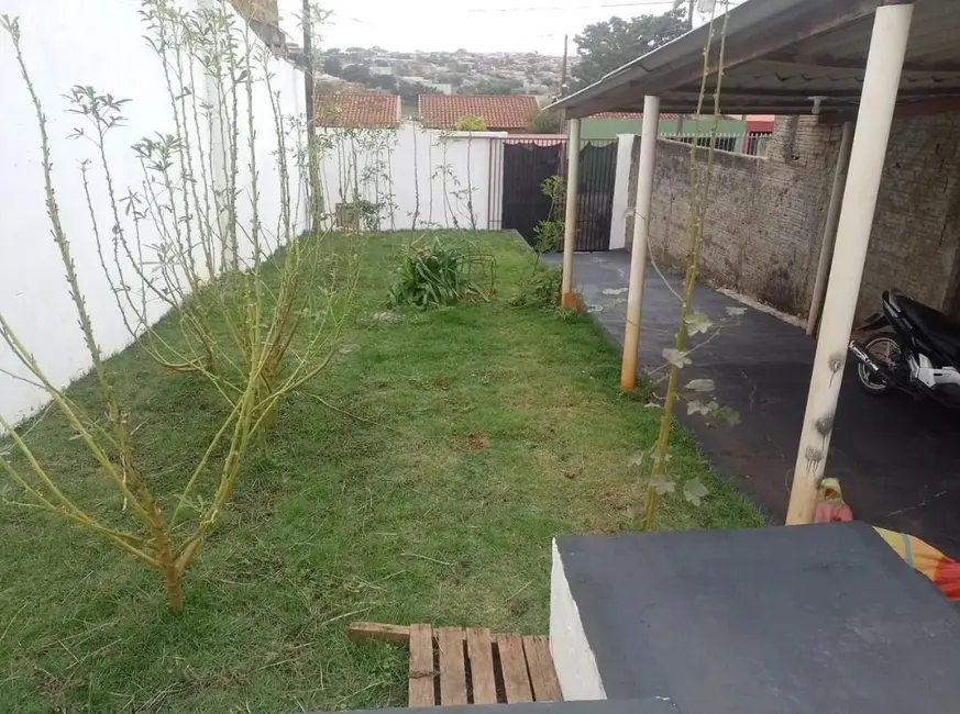 Foto 8 de Casa com 1 quarto à venda, 175m2 em Jardim Maracanã, Londrina - PR