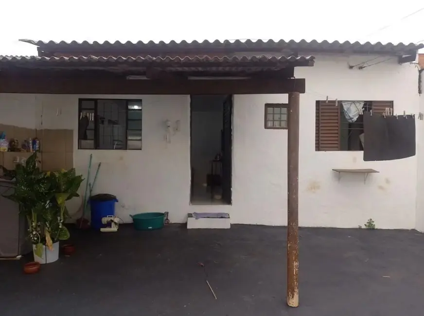 Foto 1 de Casa com 1 quarto à venda, 175m2 em Jardim Maracanã, Londrina - PR