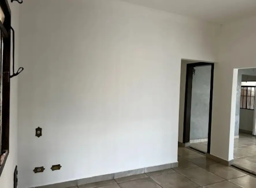 Foto 8 de Casa com 6 quartos para alugar, 220m2 em Vila Ipiranga, Londrina - PR