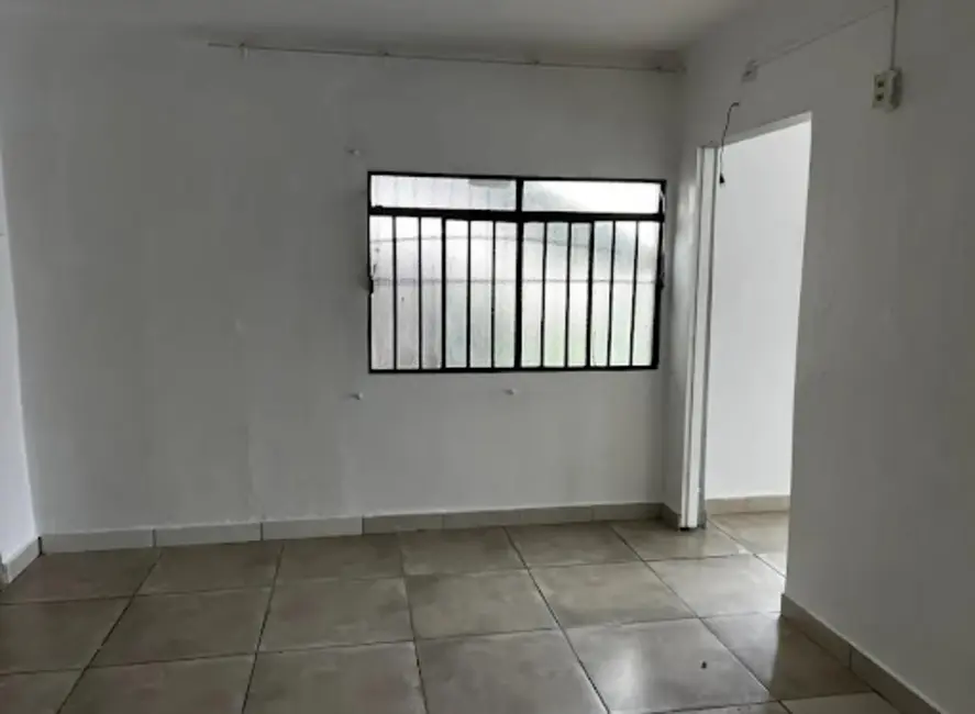 Foto 9 de Casa com 6 quartos para alugar, 220m2 em Vila Ipiranga, Londrina - PR
