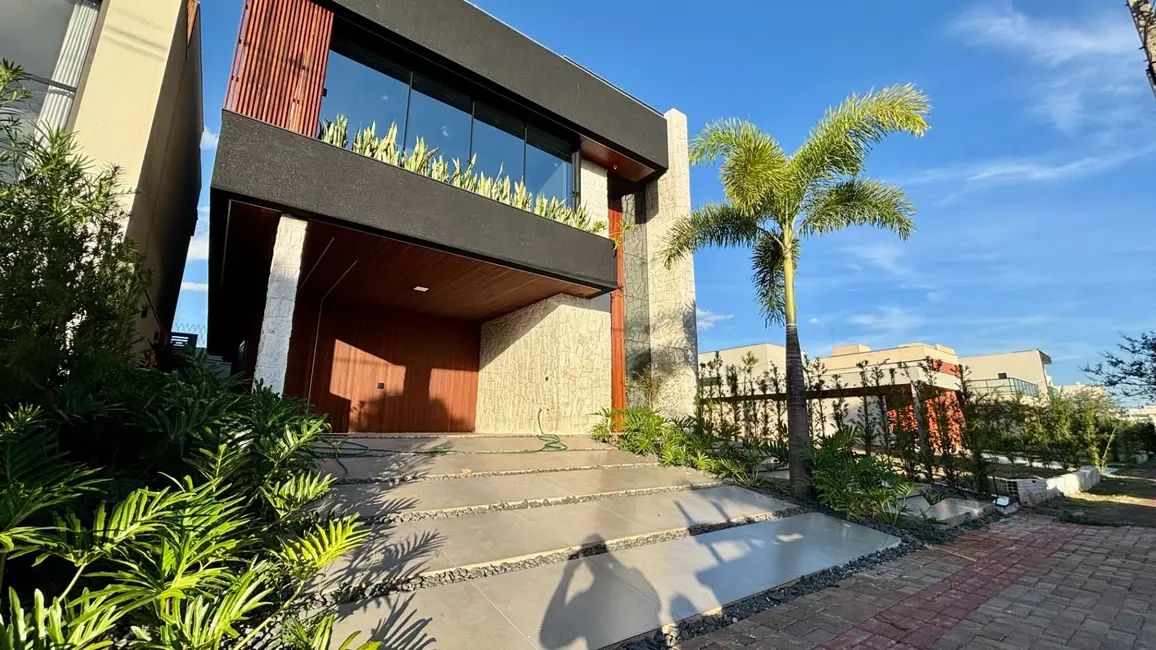 Foto 2 de Casa de Condomínio com 3 quartos à venda, 257m2 em Londrina - PR