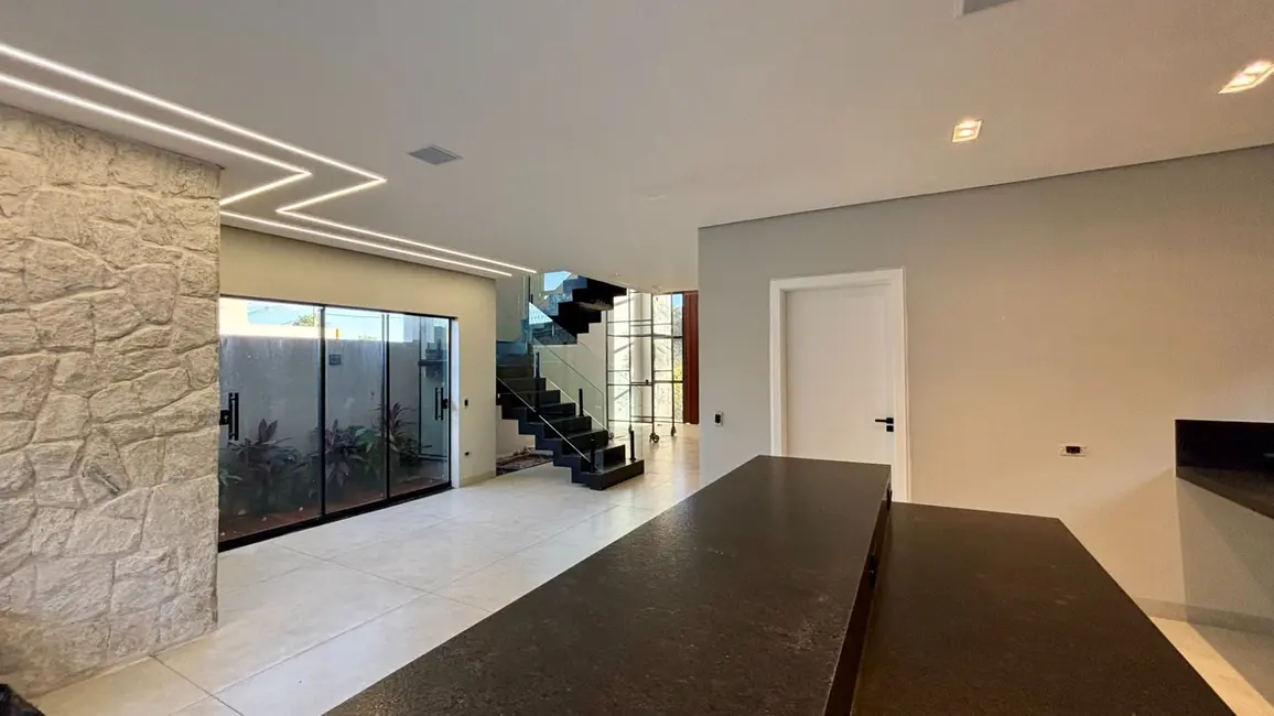 Foto 6 de Casa de Condomínio com 3 quartos à venda, 257m2 em Londrina - PR