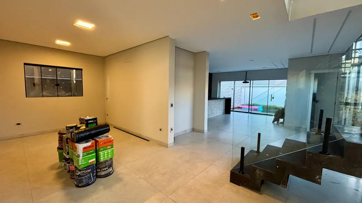 Foto 3 de Casa de Condomínio com 3 quartos à venda, 257m2 em Londrina - PR
