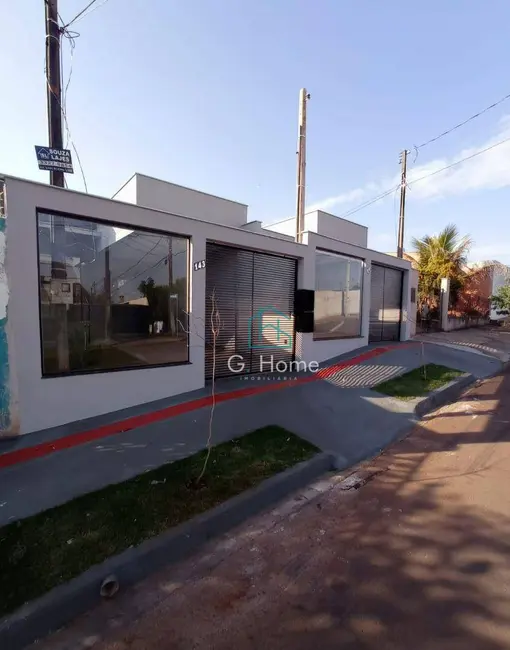 Foto 1 de Casa com 2 quartos à venda, 125m2 em Londrina - PR