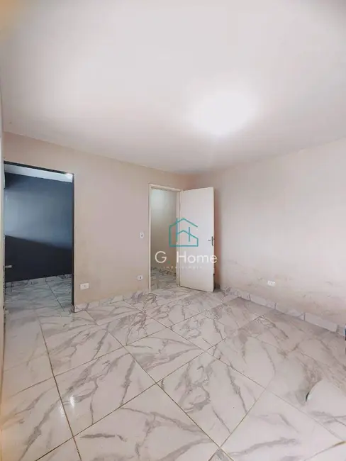 Kitnet com 1 quarto para alugar, 32m2 em Colinas, Londrina - PR - imagem 3 Foto 3 de Kitnet com 1 quarto para alugar, 32m2 em Colinas, Londrina - PR