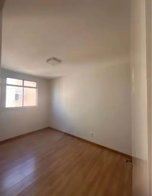 Foto 5 de Apartamento com 2 quartos para alugar, 45m2 em Nova Olinda, Londrina - PR