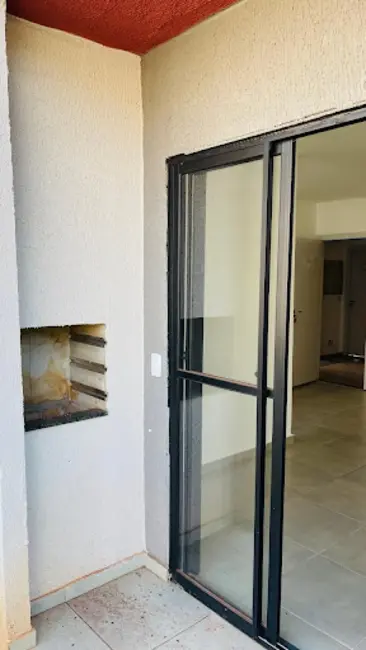 Foto 4 de Apartamento com 2 quartos para alugar, 47m2 em Conjunto Habitacional Jamile Dequech, Londrina - PR