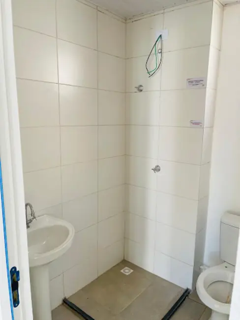 Foto 7 de Apartamento com 2 quartos para alugar, 47m2 em Conjunto Habitacional Jamile Dequech, Londrina - PR