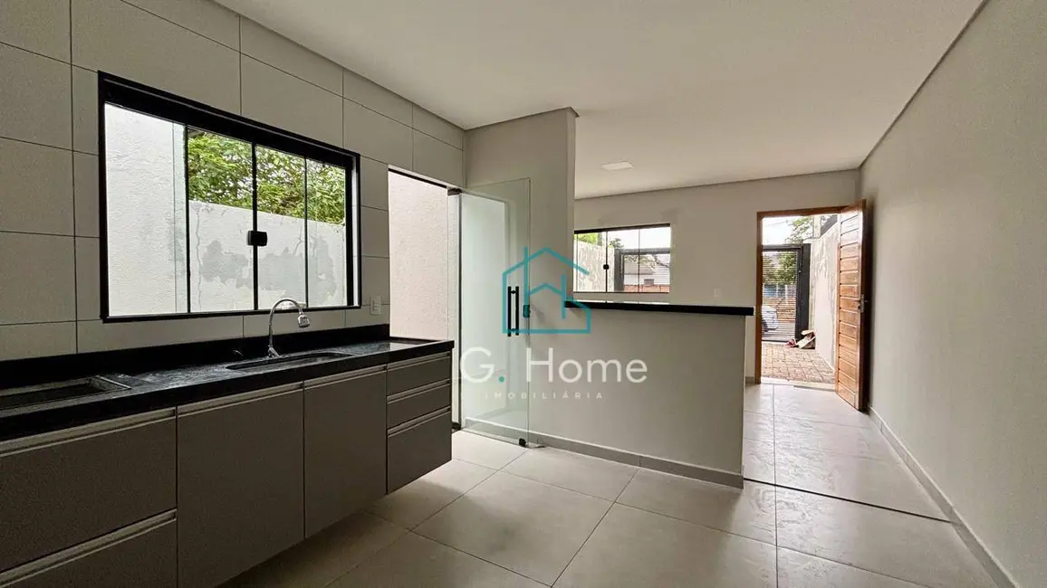 Casa com 3 quartos à venda, 150m2 em Bandeirantes, Londrina - PR - imagem 6 Foto 6 de Casa com 3 quartos à venda, 150m2 em Bandeirantes, Londrina - PR