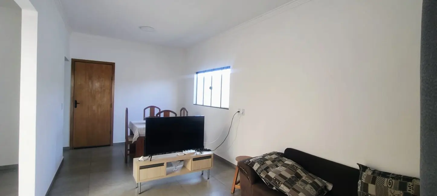 Casa com 3 quartos à venda, 225m2 em Ibipora - PR - imagem 7 Foto 7 de Casa com 3 quartos à venda, 225m2 em Ibipora - PR