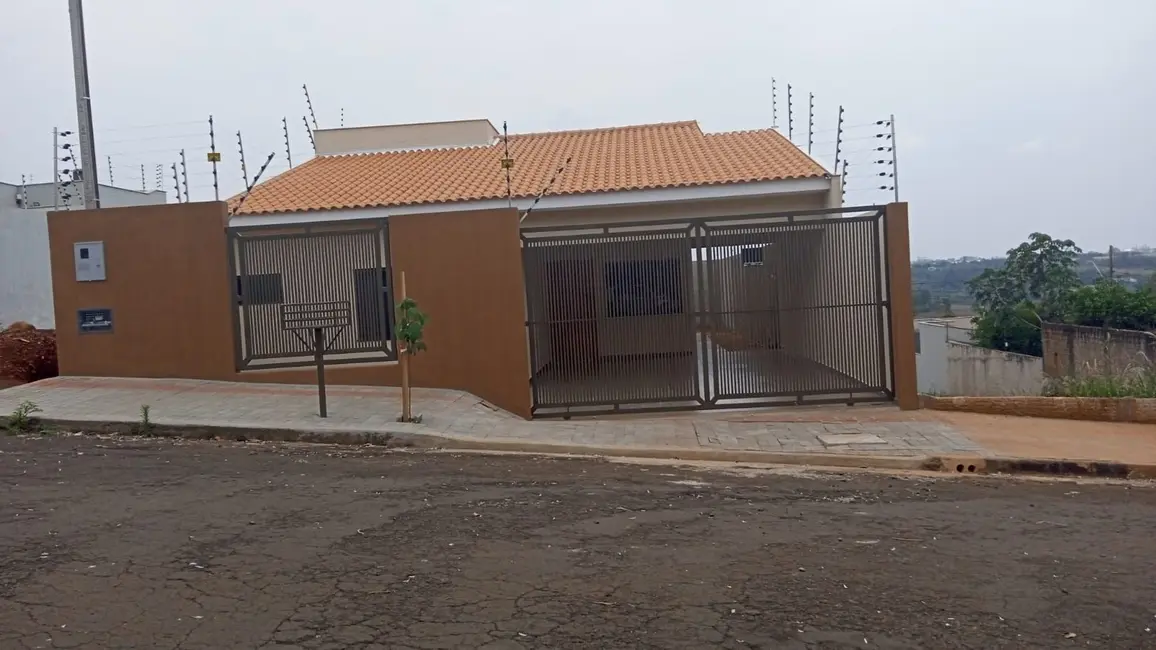 Casa com 3 quartos à venda, 225m2 em Ibipora - PR - imagem 1 Foto 1 de Casa com 3 quartos à venda, 225m2 em Ibipora - PR