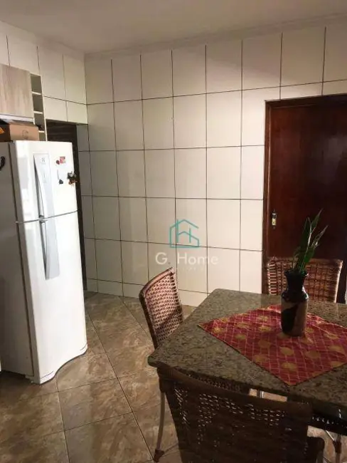 Casa com 3 quartos à venda, 326m2 em Jardim Morumbi, Cambe - PR - imagem 5 Foto 5 de Casa com 3 quartos à venda, 326m2 em Jardim Morumbi, Cambe - PR
