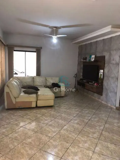 Casa com 3 quartos à venda, 326m2 em Jardim Morumbi, Cambe - PR - imagem 3 Foto 3 de Casa com 3 quartos à venda, 326m2 em Jardim Morumbi, Cambe - PR
