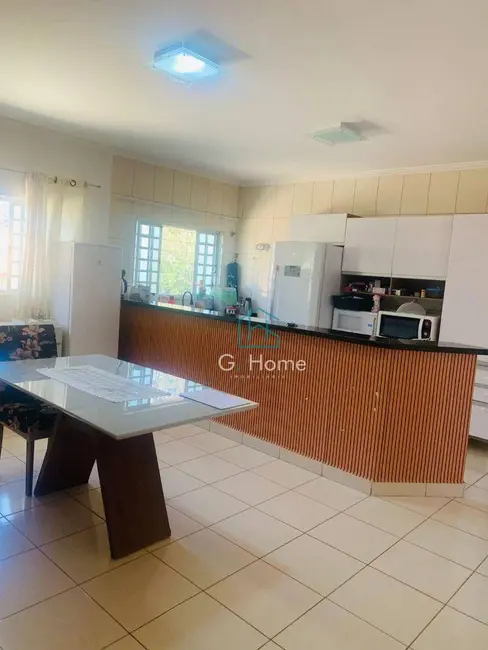 Casa com 2 quartos à venda, 250m2 em Ibipora - PR - imagem 6 Foto 6 de Casa com 2 quartos à venda, 250m2 em Ibipora - PR