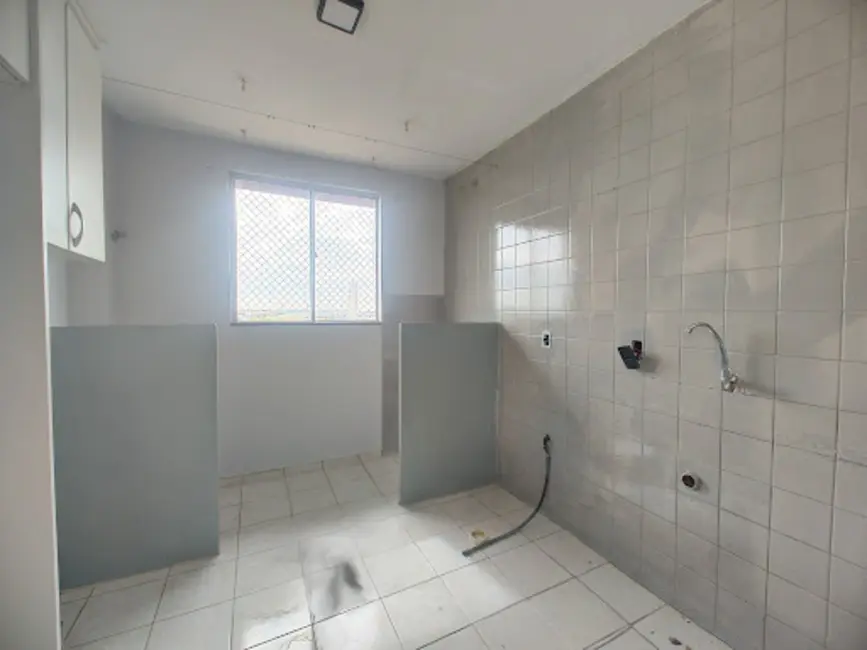 Foto 3 de Apartamento com 2 quartos para alugar, 45m2 em Nova Olinda, Londrina - PR
