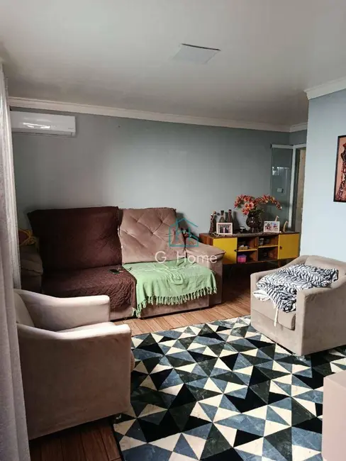 Foto 3 de Casa com 3 quartos à venda, 200m2 em Cafezal, Londrina - PR