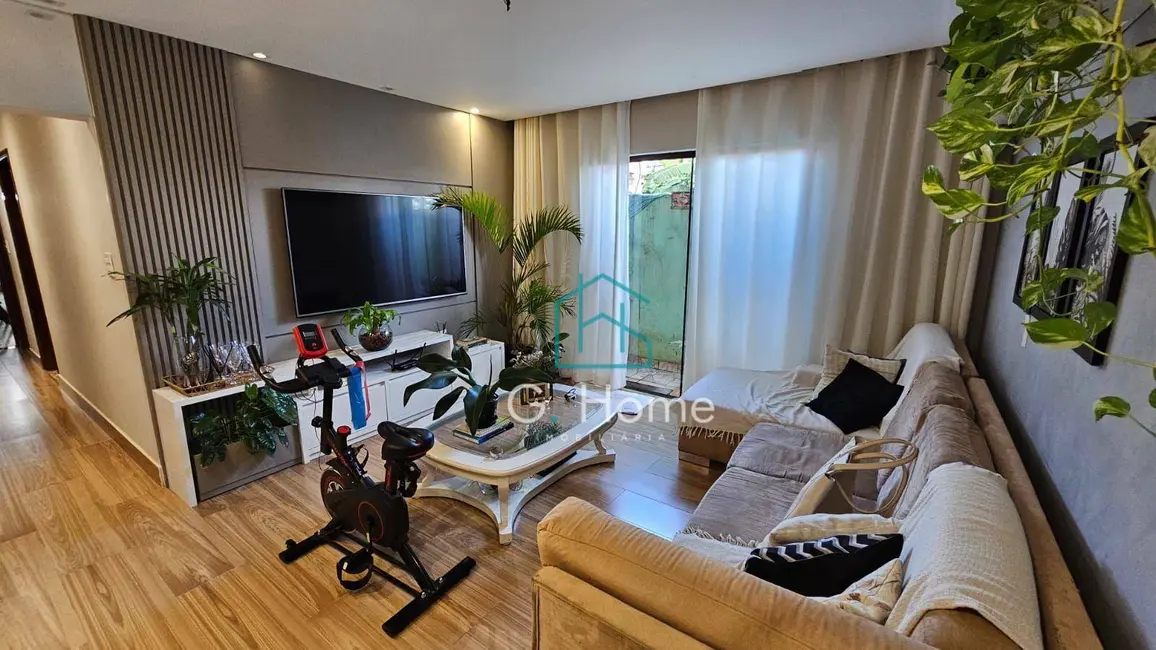Foto 5 de Casa com 3 quartos à venda, 185m2 em Tarobá, Londrina - PR