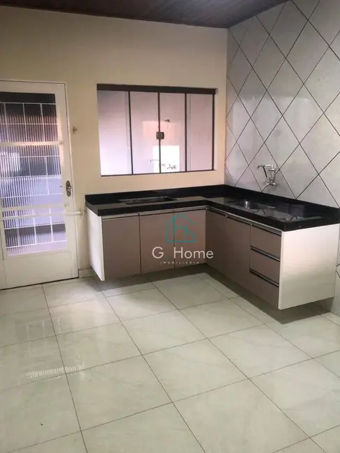 Foto 4 de Casa com 3 quartos à venda, 300m2 em Bandeirantes, Londrina - PR