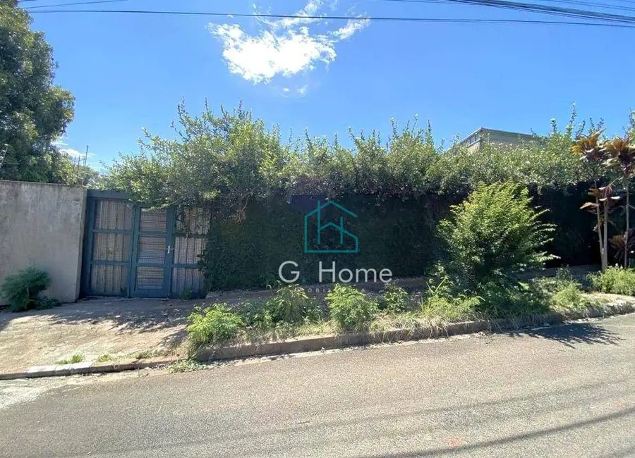 Foto 2 de Sobrado à venda, 447m2 em Progresso, Londrina - PR