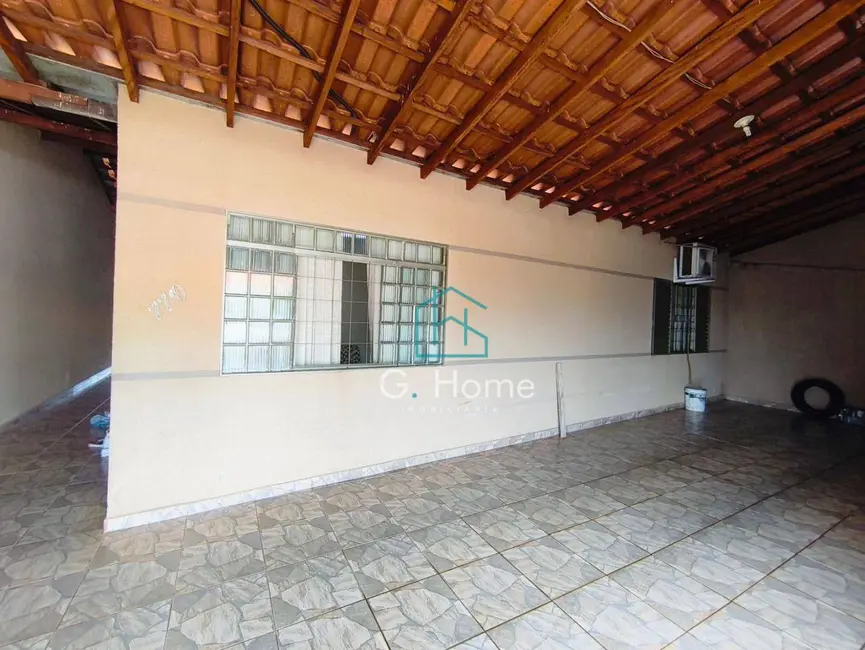 Casa com 3 quartos à venda, 258m2 em Jardim Viena, Londrina - PR - imagem 2 Foto 2 de Casa com 3 quartos à venda, 258m2 em Jardim Viena, Londrina - PR