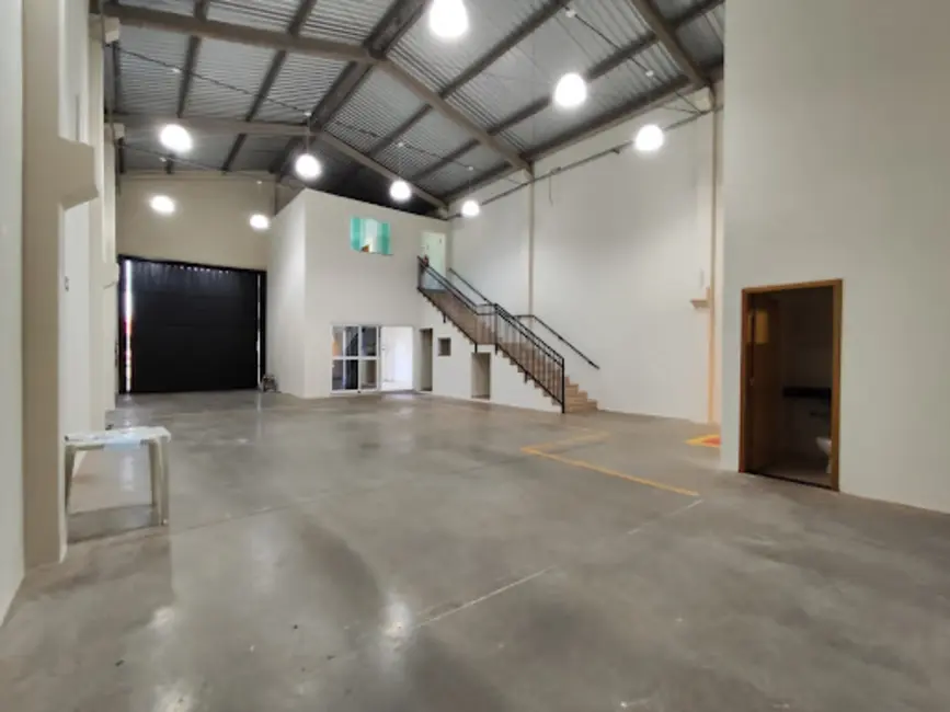 Foto 1 de Armazém / Galpão para alugar, 250m2 em Jardim Belo Horizonte, Londrina - PR