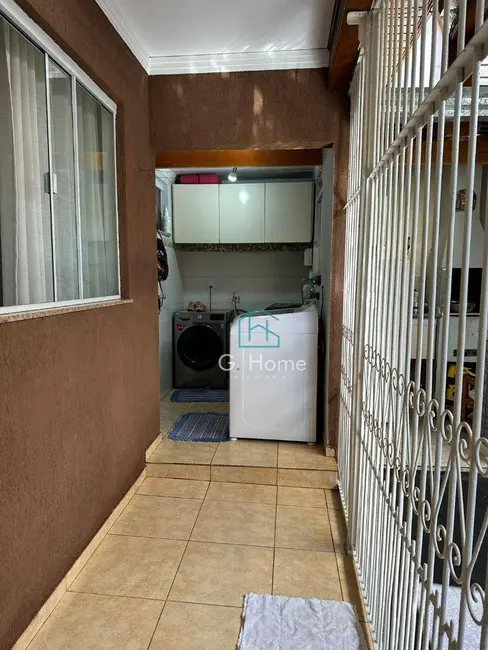 Casa com 2 quartos à venda, 260m2 em Londrina - PR - imagem 3 Foto 3 de Casa com 2 quartos à venda, 260m2 em Londrina - PR