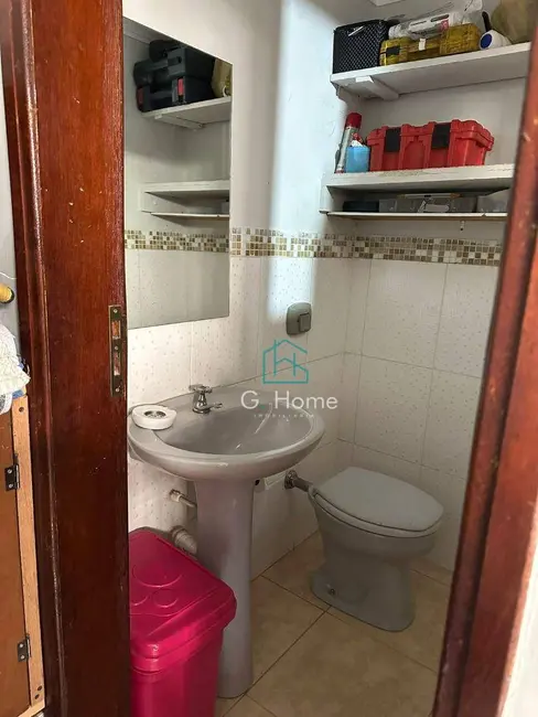 Casa com 2 quartos à venda, 260m2 em Londrina - PR - imagem 5 Foto 5 de Casa com 2 quartos à venda, 260m2 em Londrina - PR