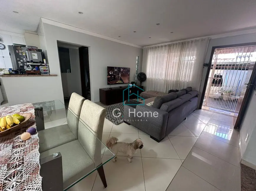 Casa com 2 quartos à venda, 260m2 em Londrina - PR - imagem 7 Foto 7 de Casa com 2 quartos à venda, 260m2 em Londrina - PR
